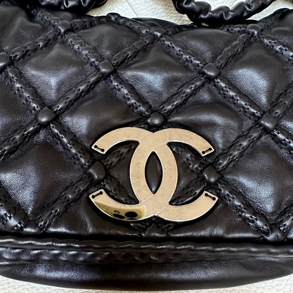 Chanel handbag - Picture 9 of 10